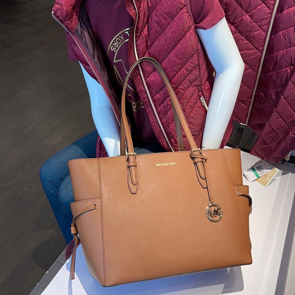 Michael Kors Gilly Travel Large Drawstring Tote - Picture 1 of 16